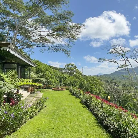 Green Cottage Chamarel